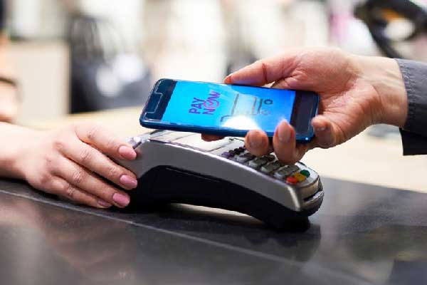 张津镭：关税战重燃叠加中东战云，黄金可顺势低多布局