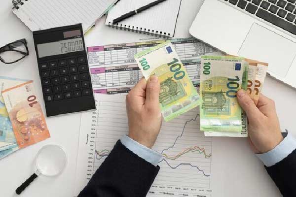 慧欣女神：12.31早评黄金4300多，原油57多